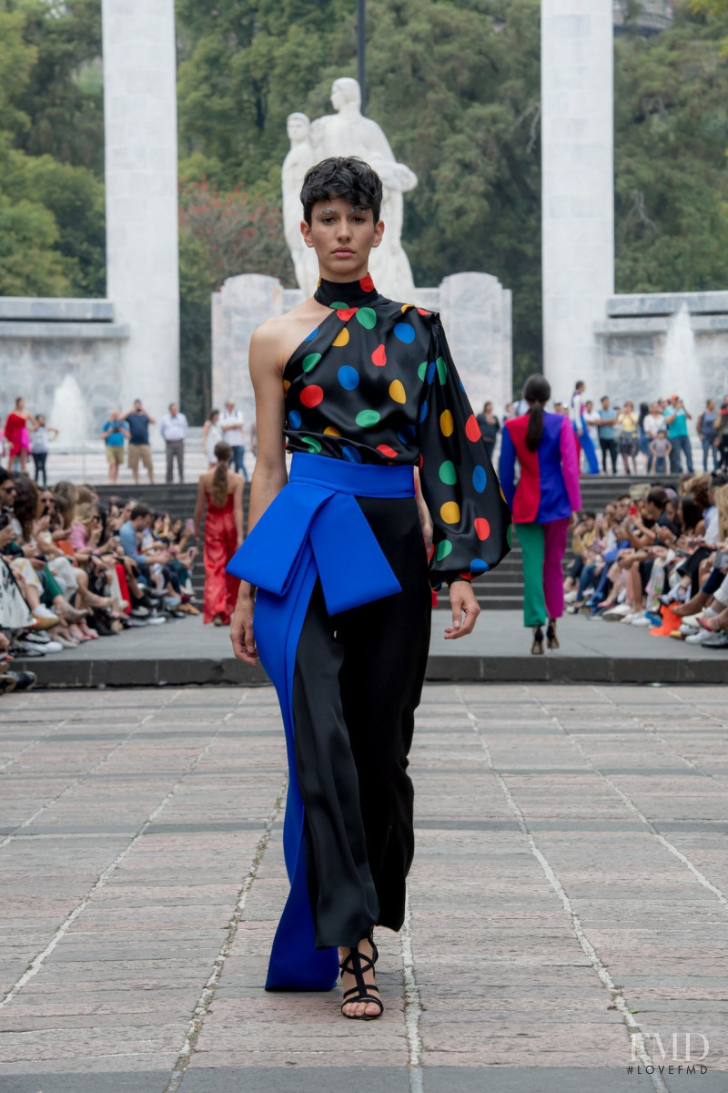 Sofia Torres featured in  the Kris Goyri fashion show for Autumn/Winter 2019