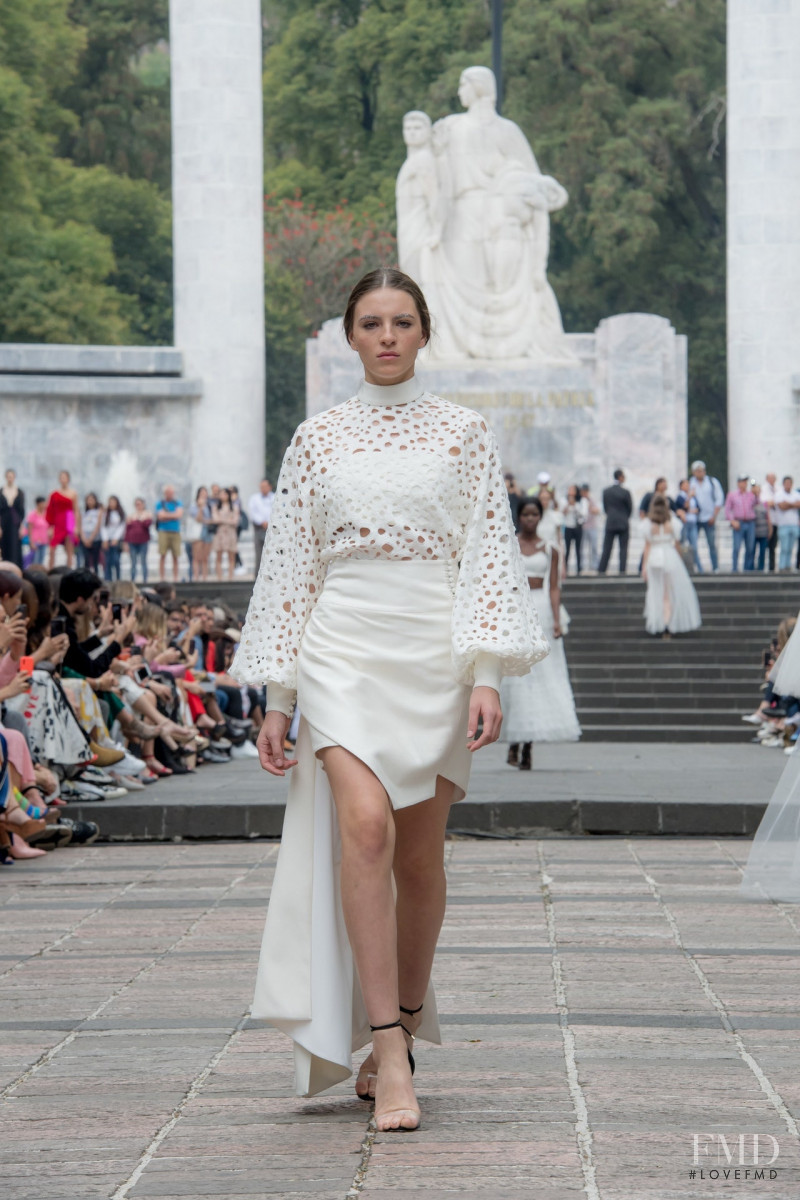 Una Zeivy featured in  the Kris Goyri fashion show for Autumn/Winter 2019