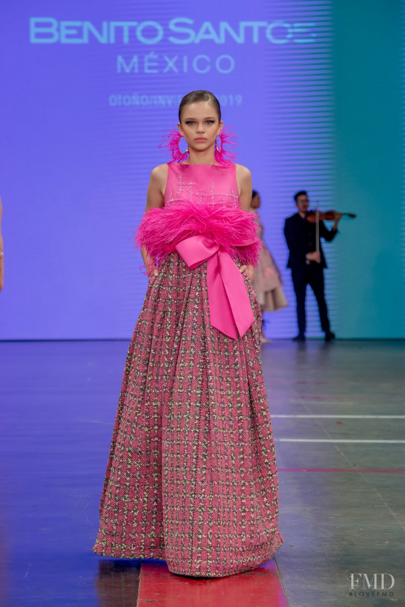 Victoria Villezcas featured in  the Benito Santos fashion show for Autumn/Winter 2019