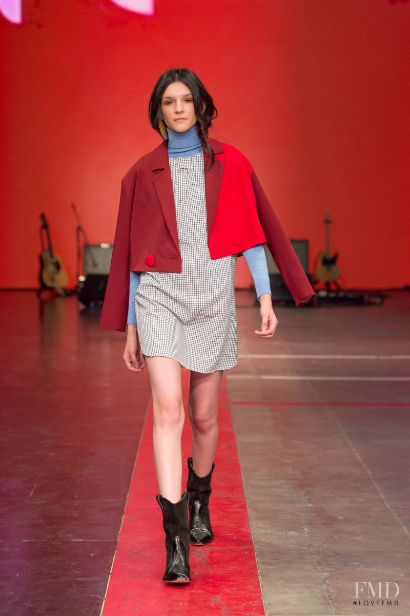 Sabinee Camou featured in  the Colectivo Diseño Mexicano fashion show for Autumn/Winter 2019