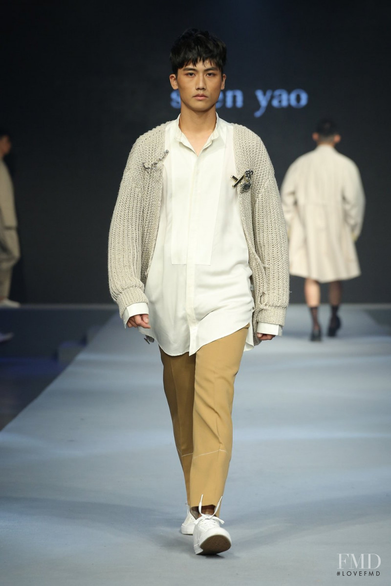 Shen Yao fashion show for Spring/Summer 2019