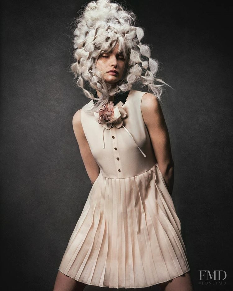 Mariangela Bonanni featured in  the Schwarzkopf B-Sensual Collection advertisement for Summer 2017