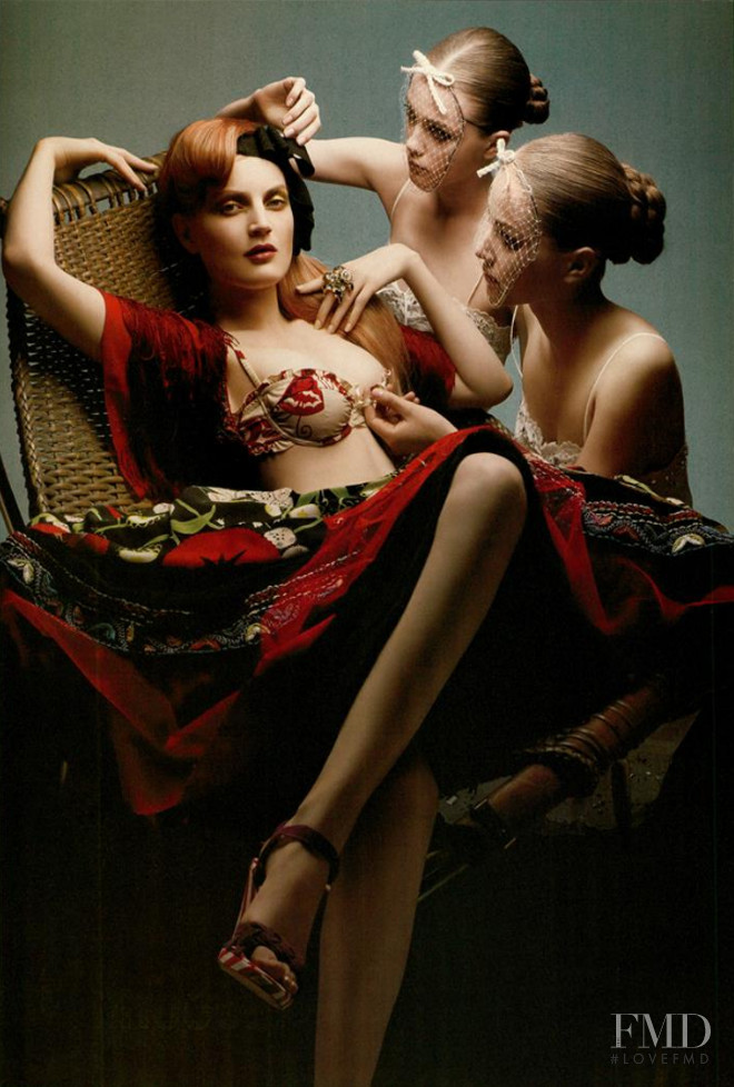 Guinevere van Seenus featured in  the Moschino advertisement for Spring/Summer 2005