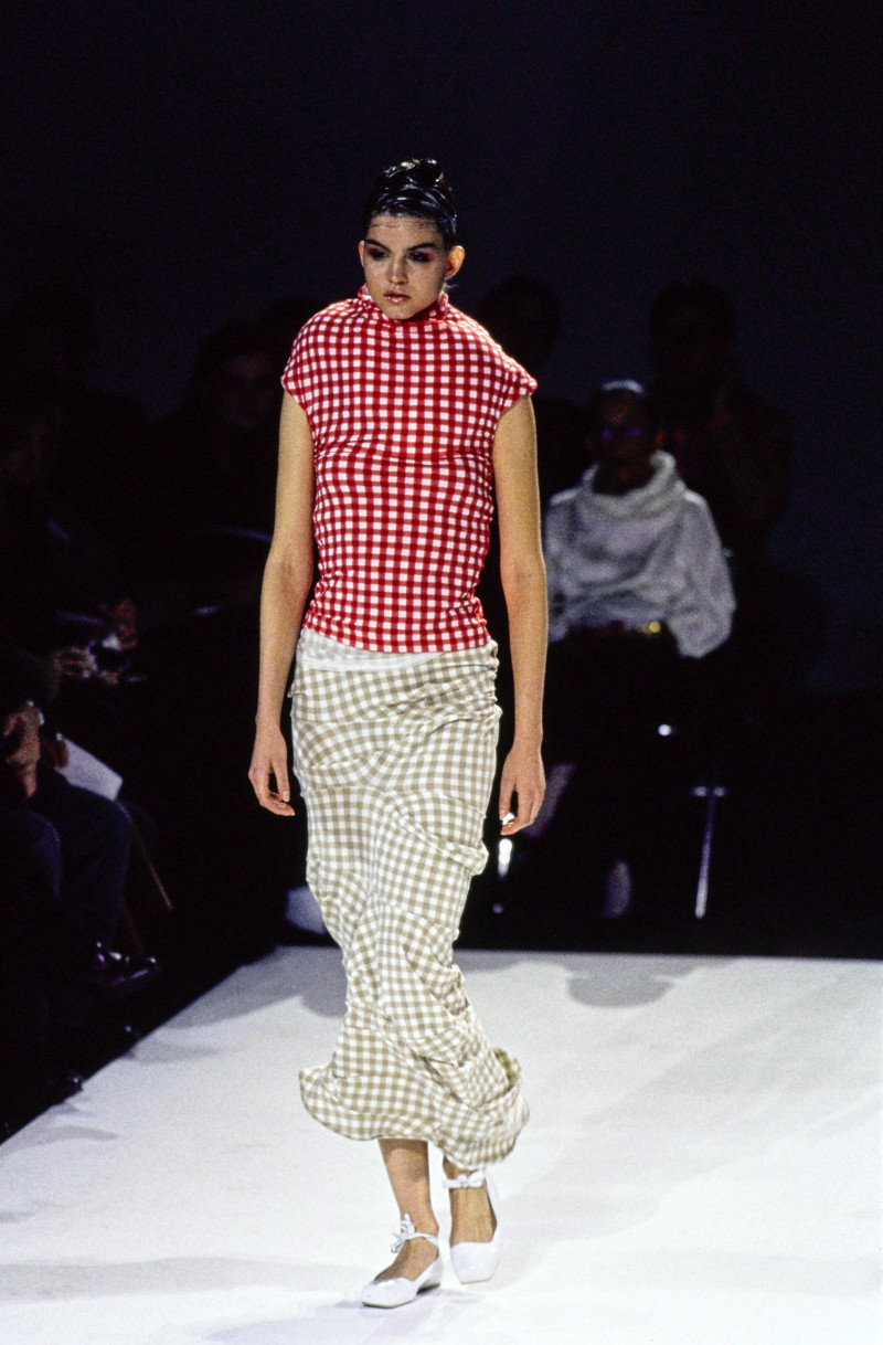Comme Des Garcons fashion show for Spring/Summer 1997