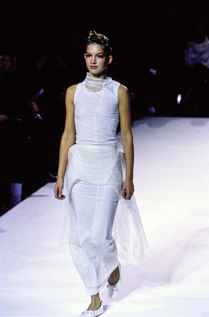 Comme Des Garcons fashion show for Spring/Summer 1997