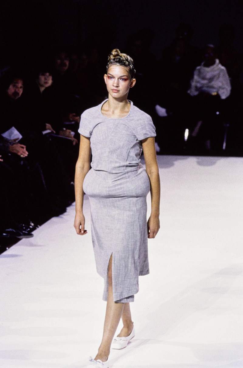 Comme Des Garcons fashion show for Spring/Summer 1997