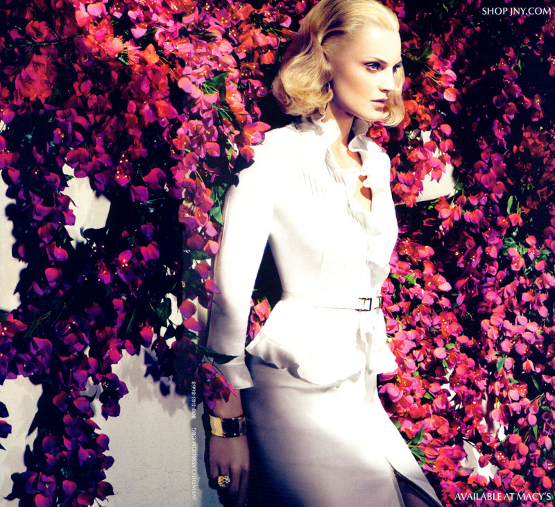 Guinevere van Seenus featured in  the Jones New York Eyewear advertisement for Spring/Summer 2009