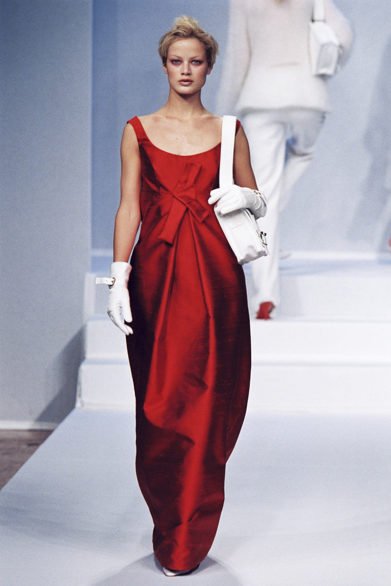Carolyn Murphy featured in  the Balenciaga fashion show for Autumn/Winter 1996