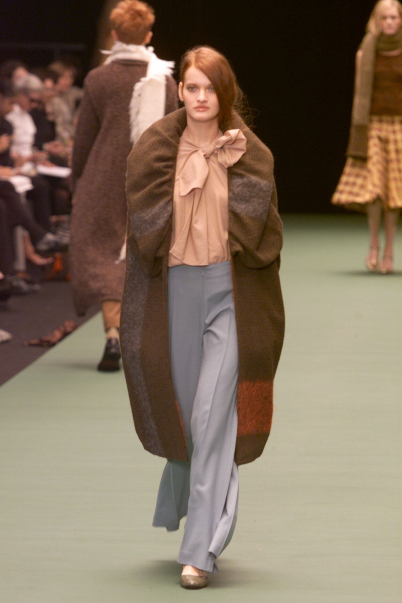 Dries van Noten fashion show for Autumn/Winter 2000