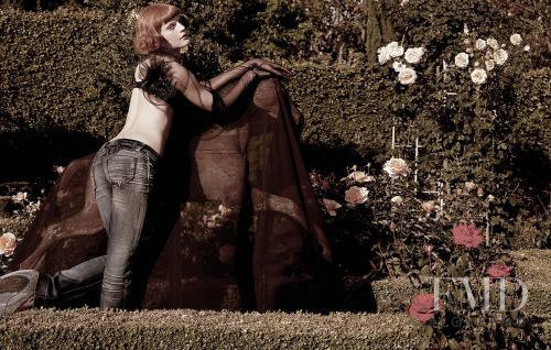 Guinevere van Seenus featured in  the FreeSoul advertisement for Spring/Summer 2008