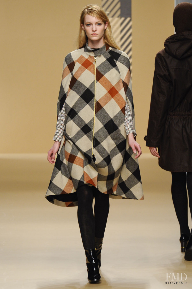 DAKS fashion show for Autumn/Winter 2011