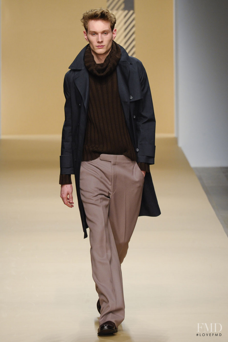 DAKS fashion show for Autumn/Winter 2011