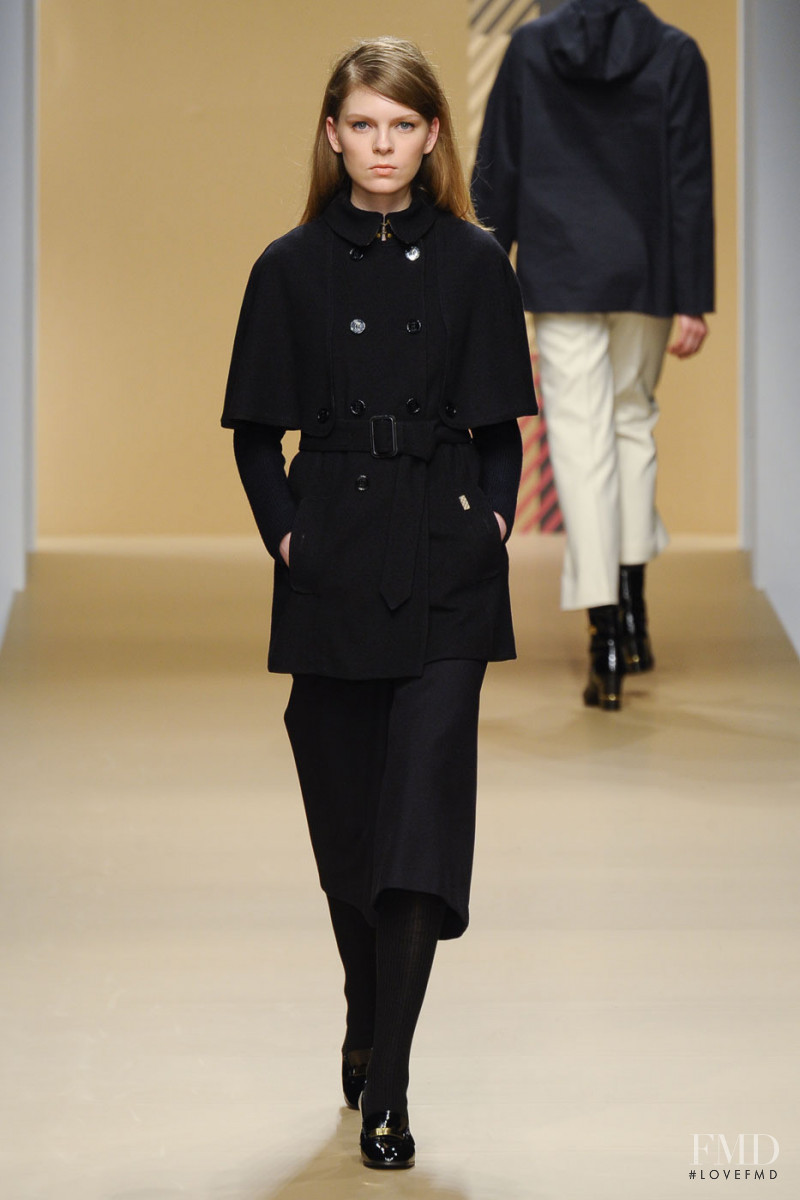 DAKS fashion show for Autumn/Winter 2011