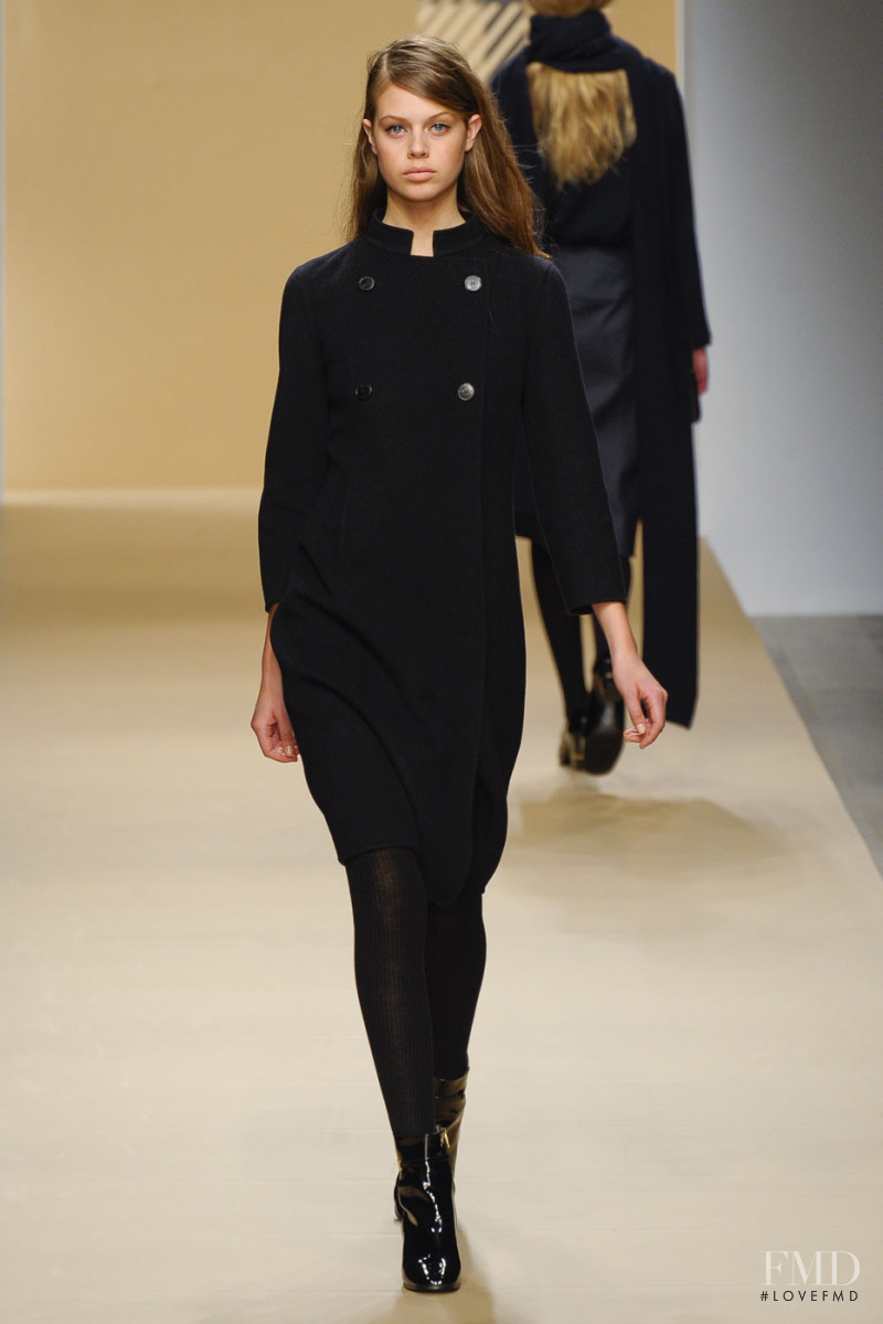 DAKS fashion show for Autumn/Winter 2011