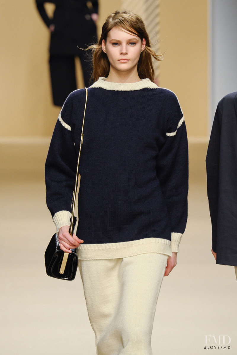 DAKS fashion show for Autumn/Winter 2011