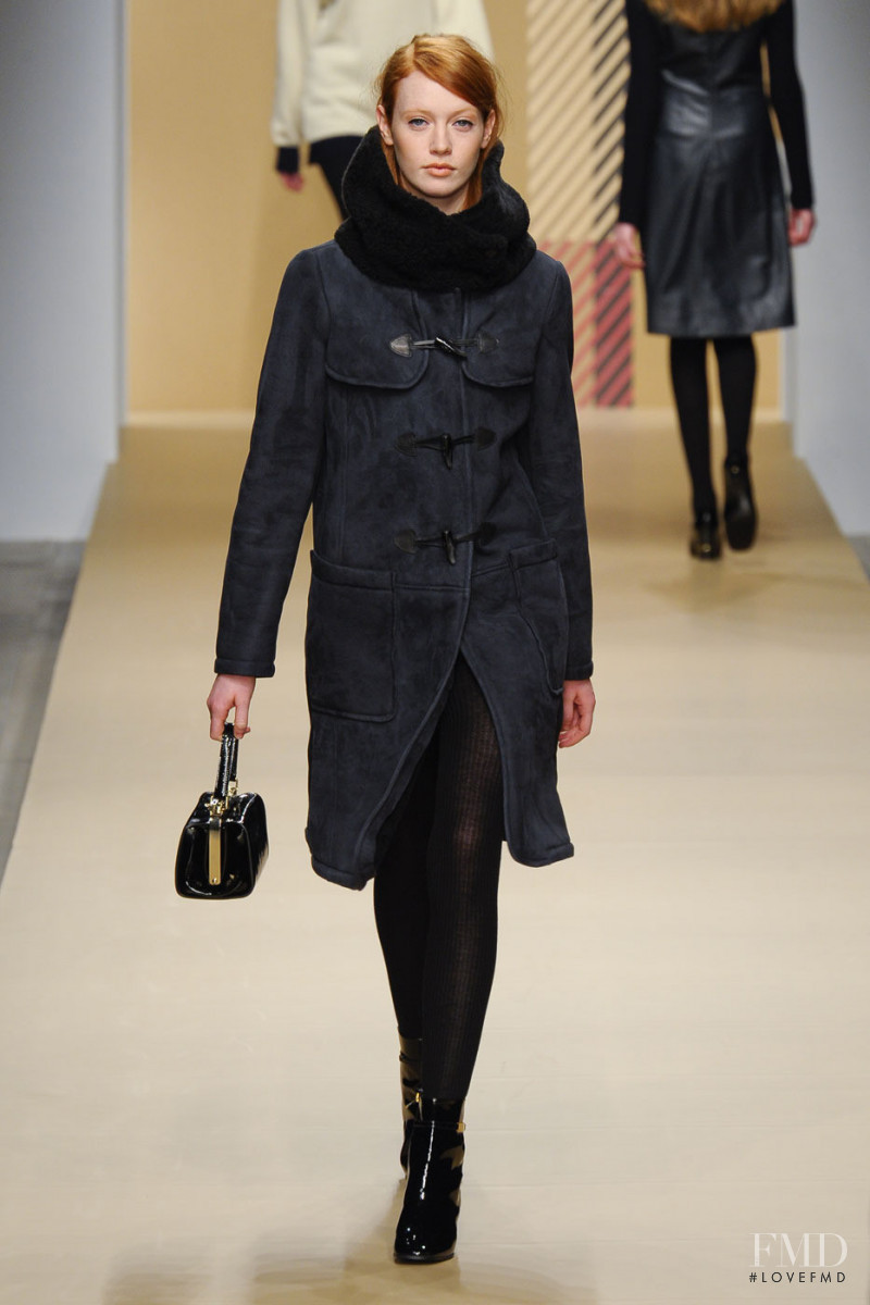 DAKS fashion show for Autumn/Winter 2011