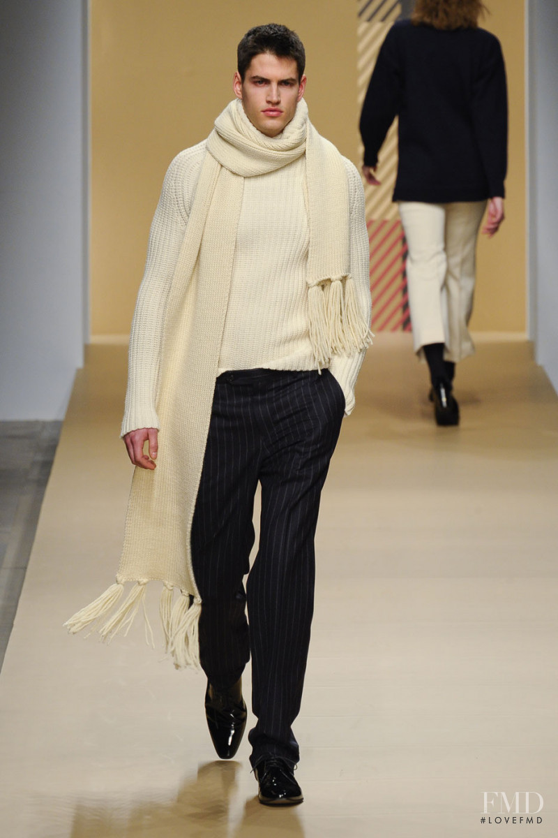 DAKS fashion show for Autumn/Winter 2011