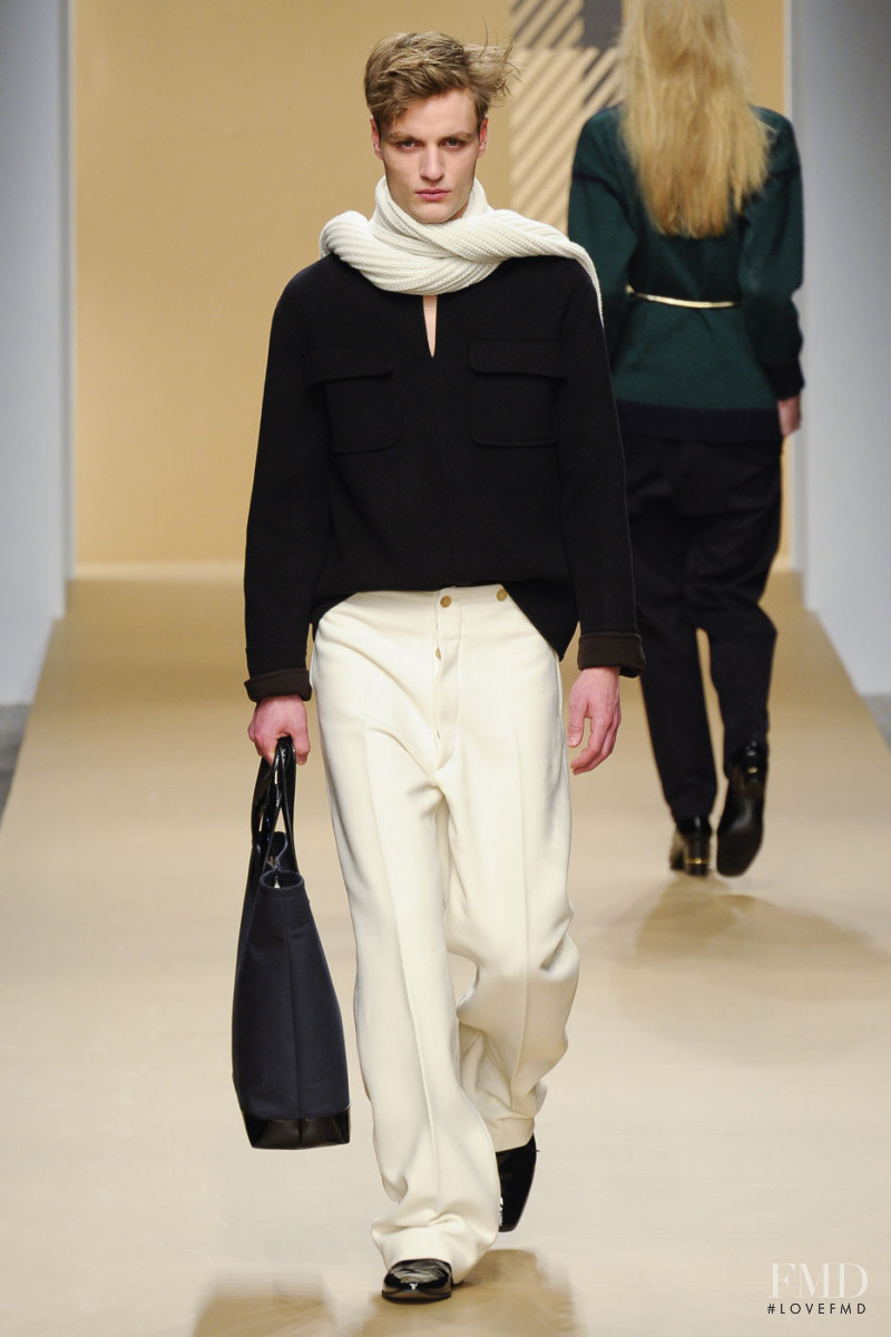 DAKS fashion show for Autumn/Winter 2011