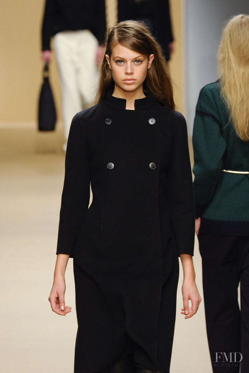 DAKS fashion show for Autumn/Winter 2011