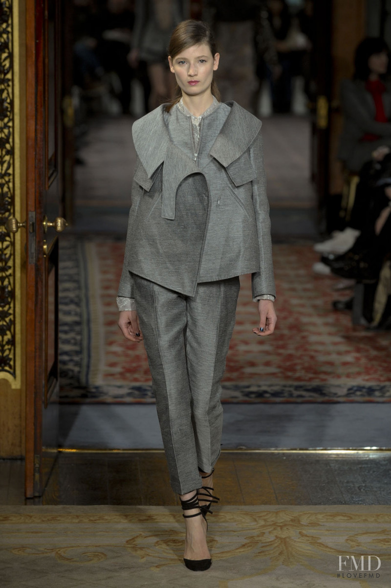 Antonio Berardi fashion show for Autumn/Winter 2011