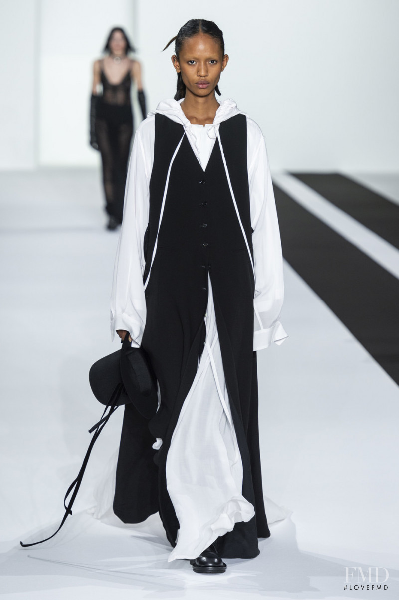 Ann Demeulemeester fashion show for Autumn/Winter 2019