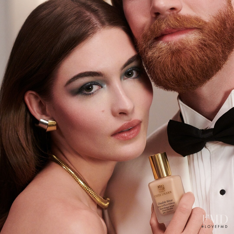 Grace Elizabeth featured in  the Estée Lauder advertisement for Autumn/Winter 2020