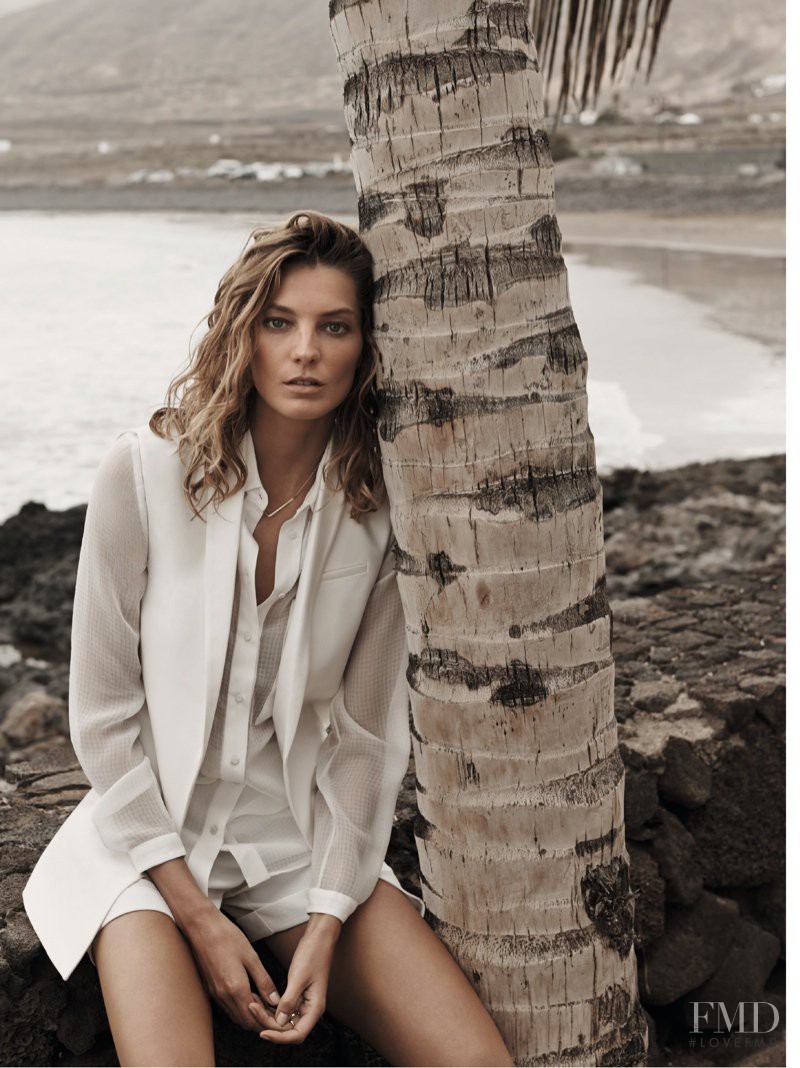 Daria Werbowy featured in  the Mango advertisement for Spring/Summer 2014