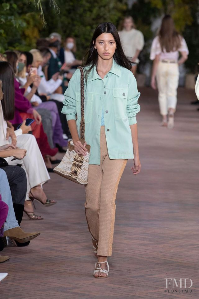 Alberta Ferretti fashion show for Spring/Summer 2021