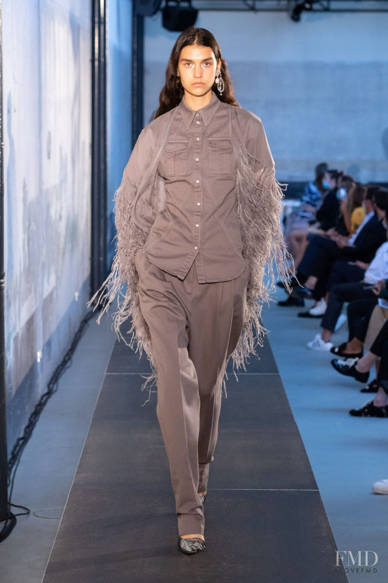 N° 21 fashion show for Spring/Summer 2021