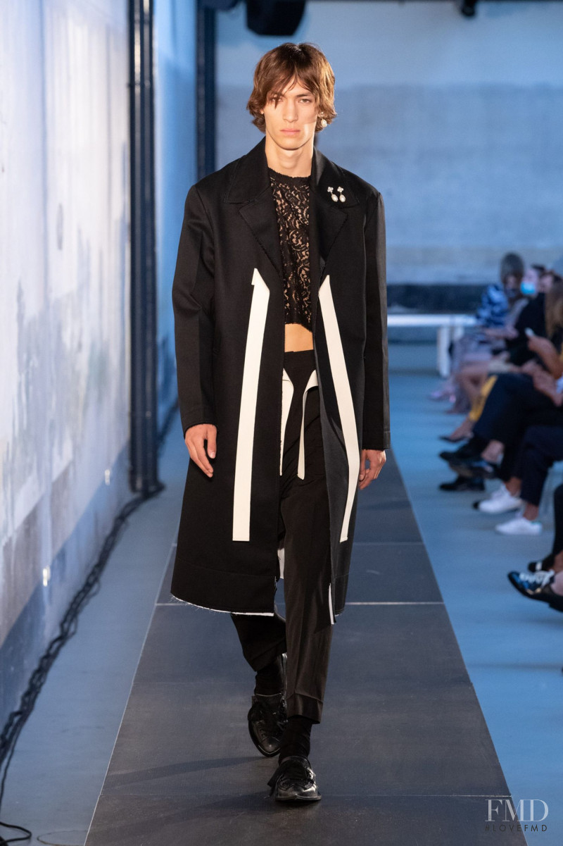Eliot Moles Le Bailly featured in  the N° 21 fashion show for Spring/Summer 2021