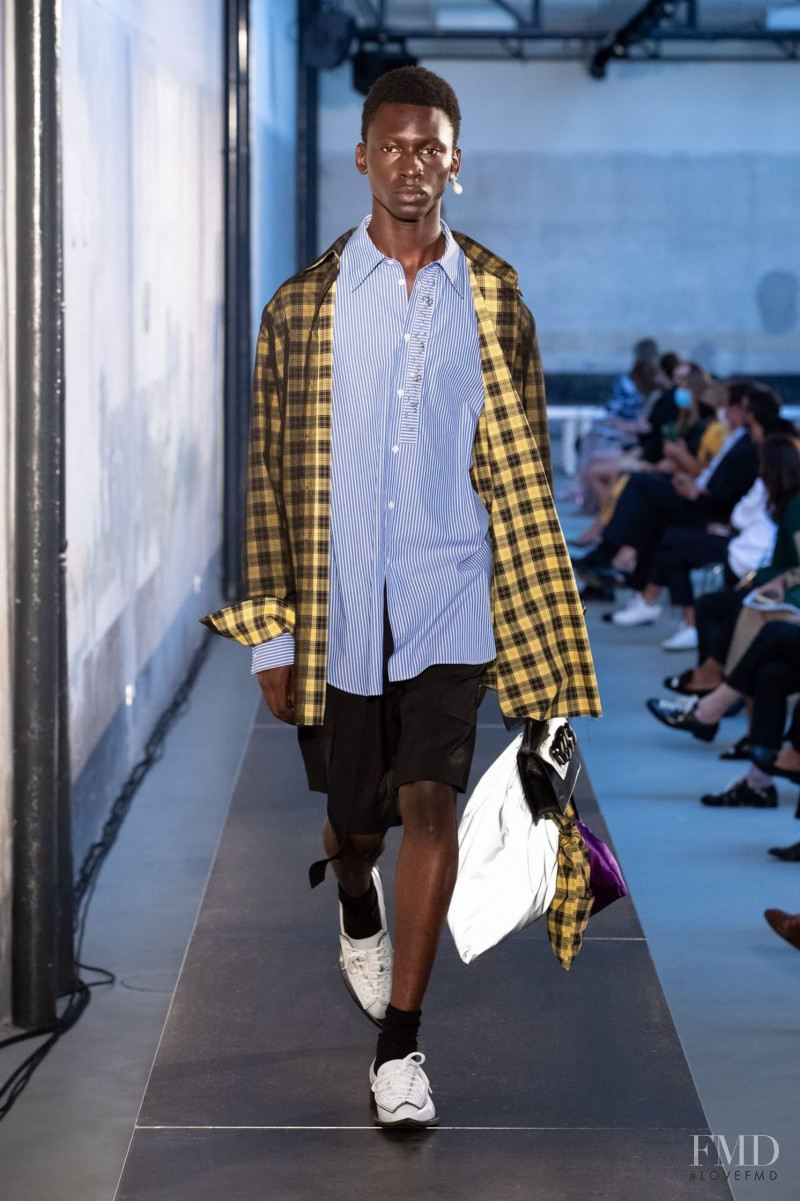 N° 21 fashion show for Spring/Summer 2021