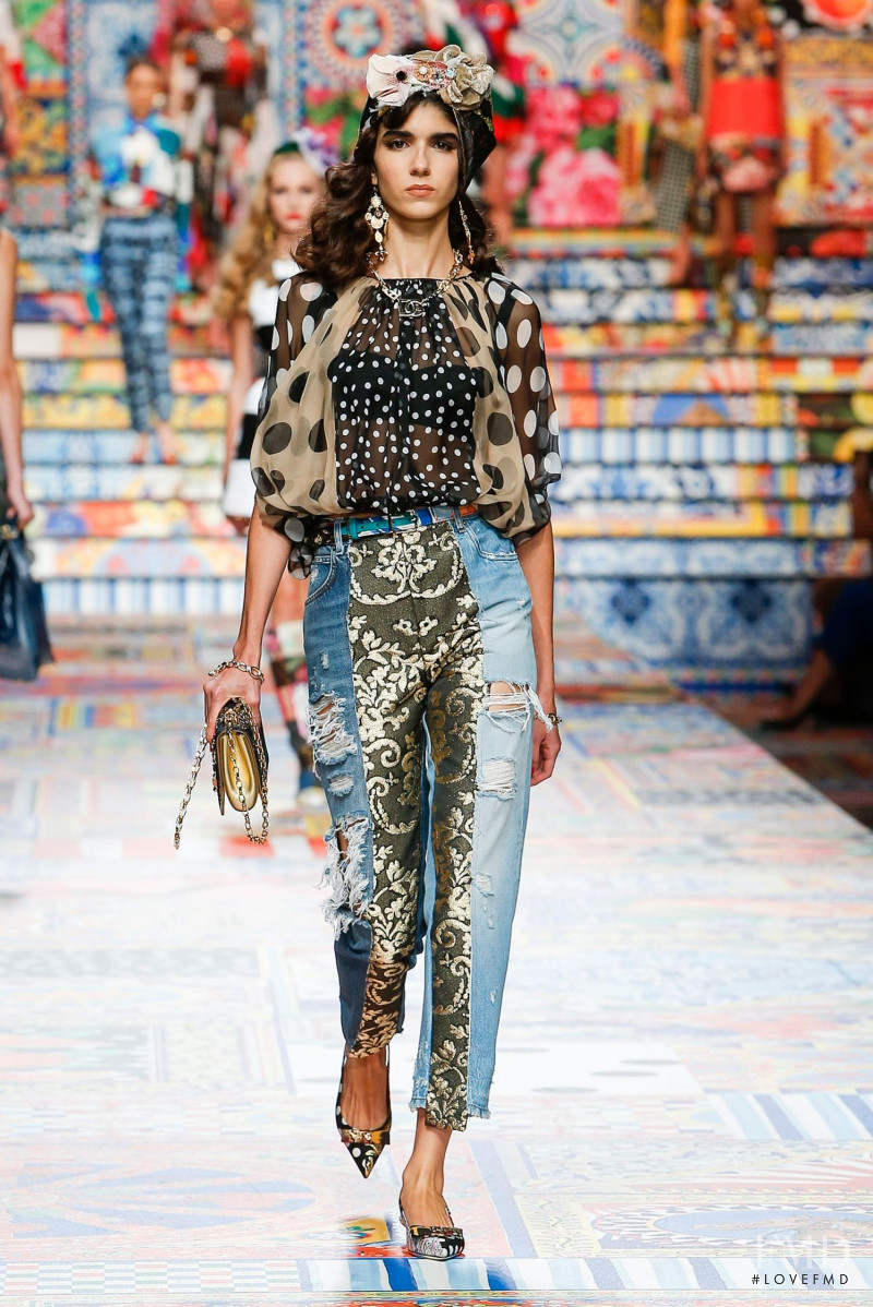 Rebeca Solana featured in  the Dolce & Gabbana fashion show for Spring/Summer 2021