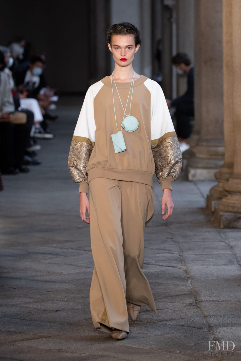 Max Mara fashion show for Spring/Summer 2021