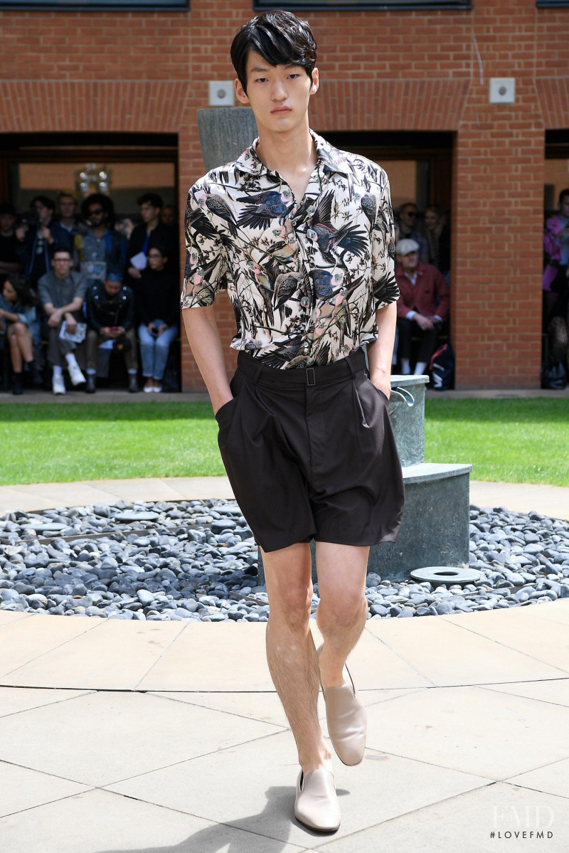 Edward Crutchley fashion show for Spring/Summer 2020