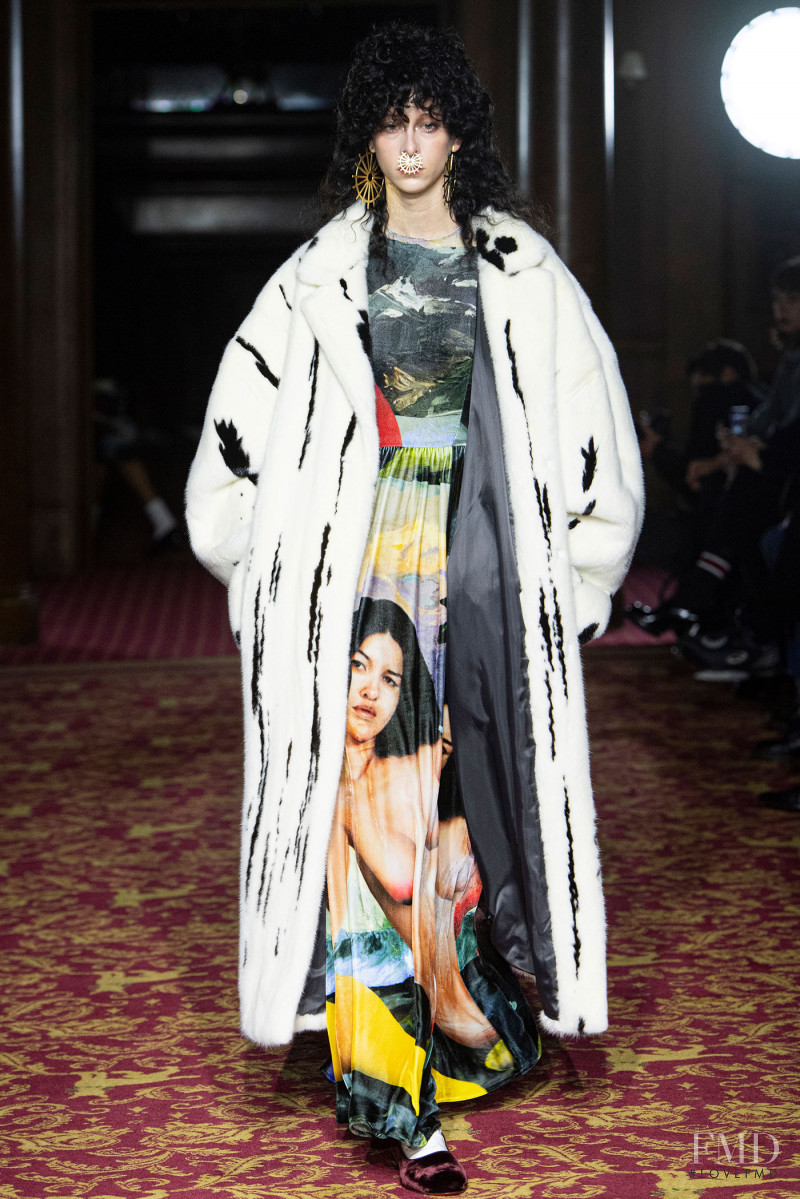 Edward Crutchley fashion show for Spring/Summer 2022