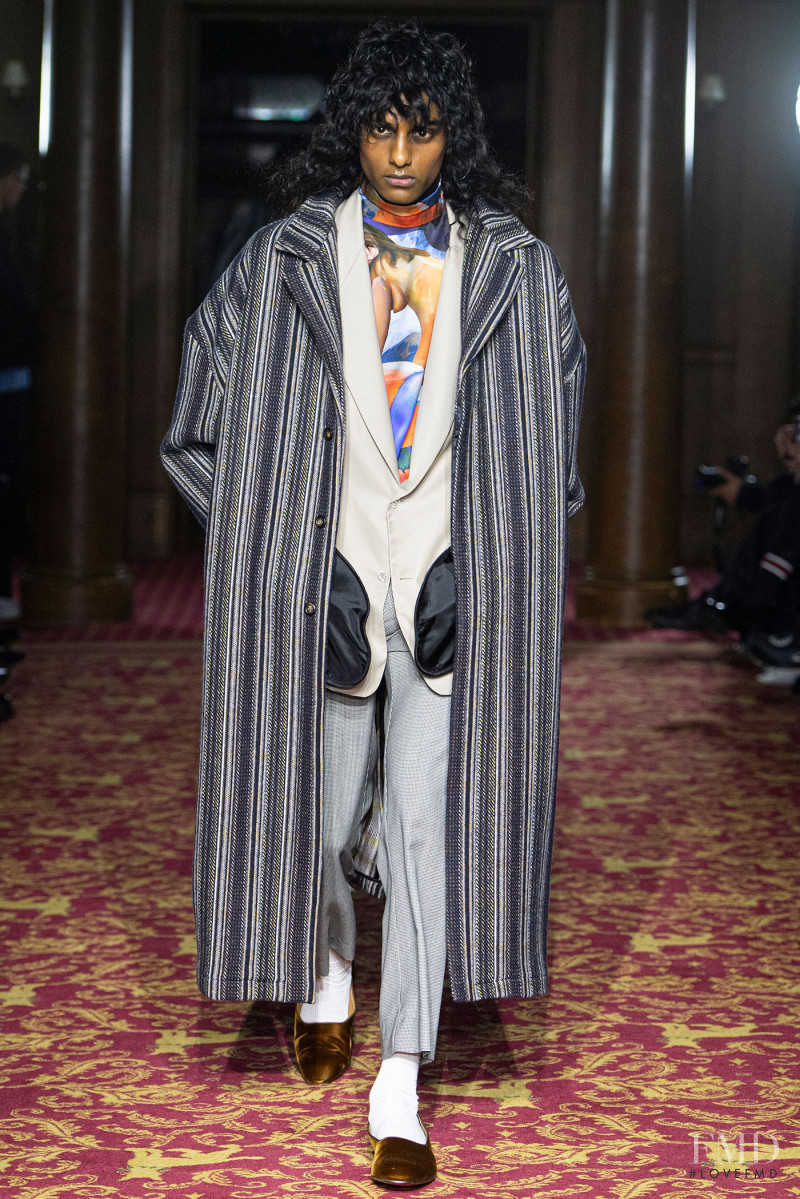 Edward Crutchley fashion show for Spring/Summer 2022