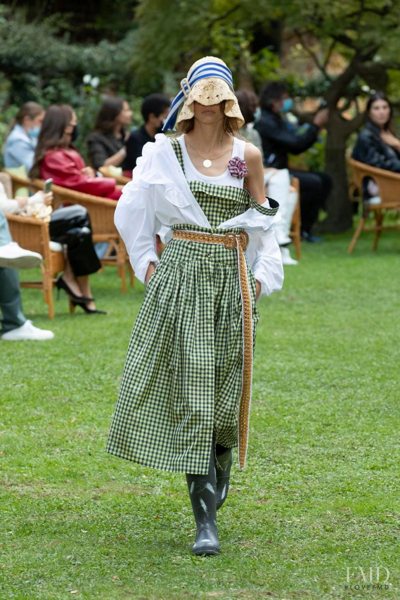 Mathilde Henning featured in  the Philosophy di Lorenzo Serafini fashion show for Spring/Summer 2021