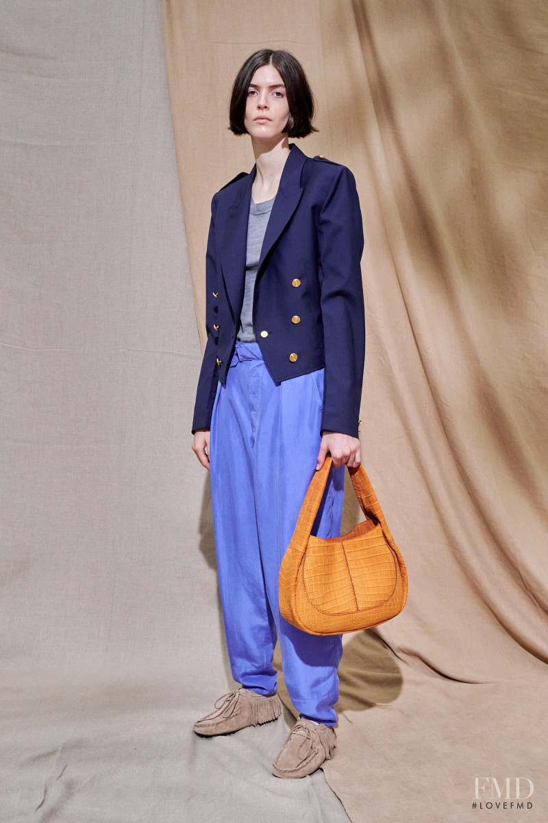 Tod\'s lookbook for Spring/Summer 2021