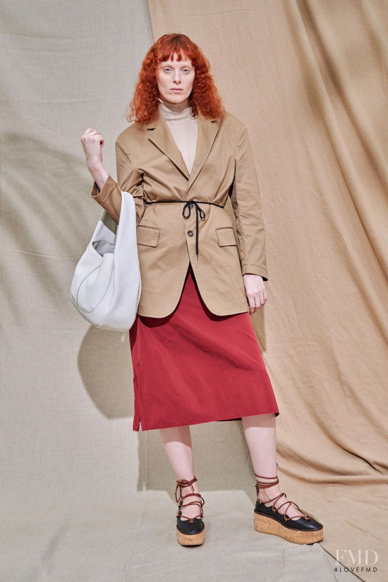 Karen Elson featured in  the Tod\'s lookbook for Spring/Summer 2021