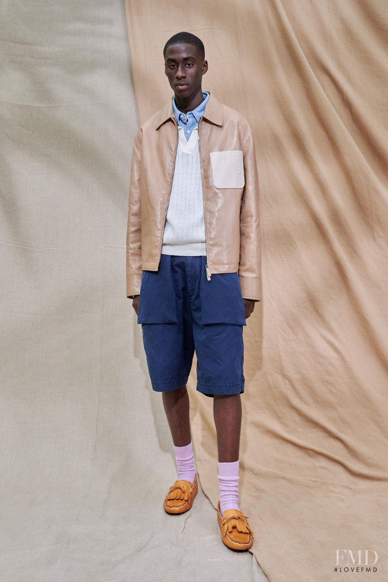 Tod\'s lookbook for Spring/Summer 2021