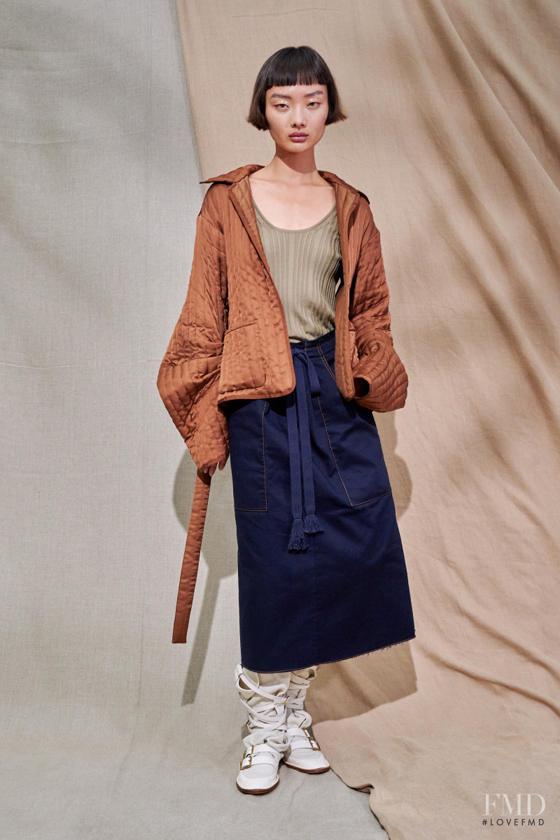Mao Xiao Xing featured in  the Tod\'s lookbook for Spring/Summer 2021