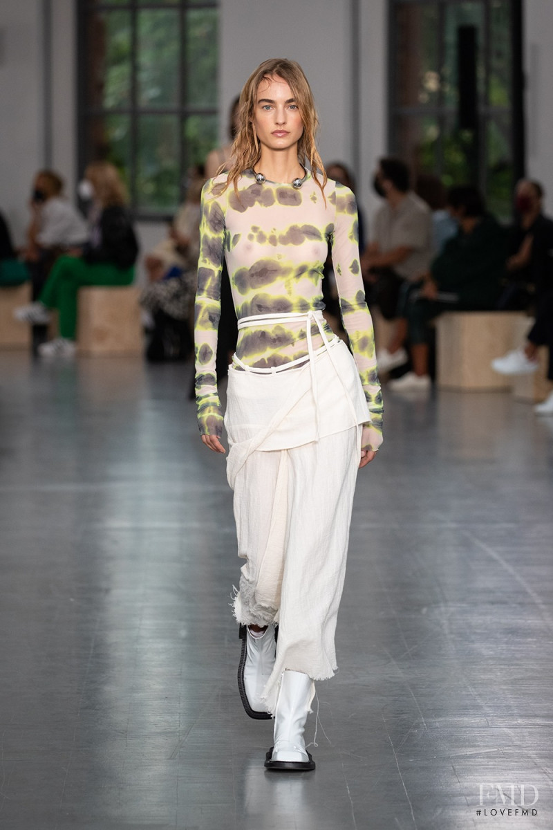 Maartje Verhoef featured in  the Sportmax fashion show for Spring/Summer 2021