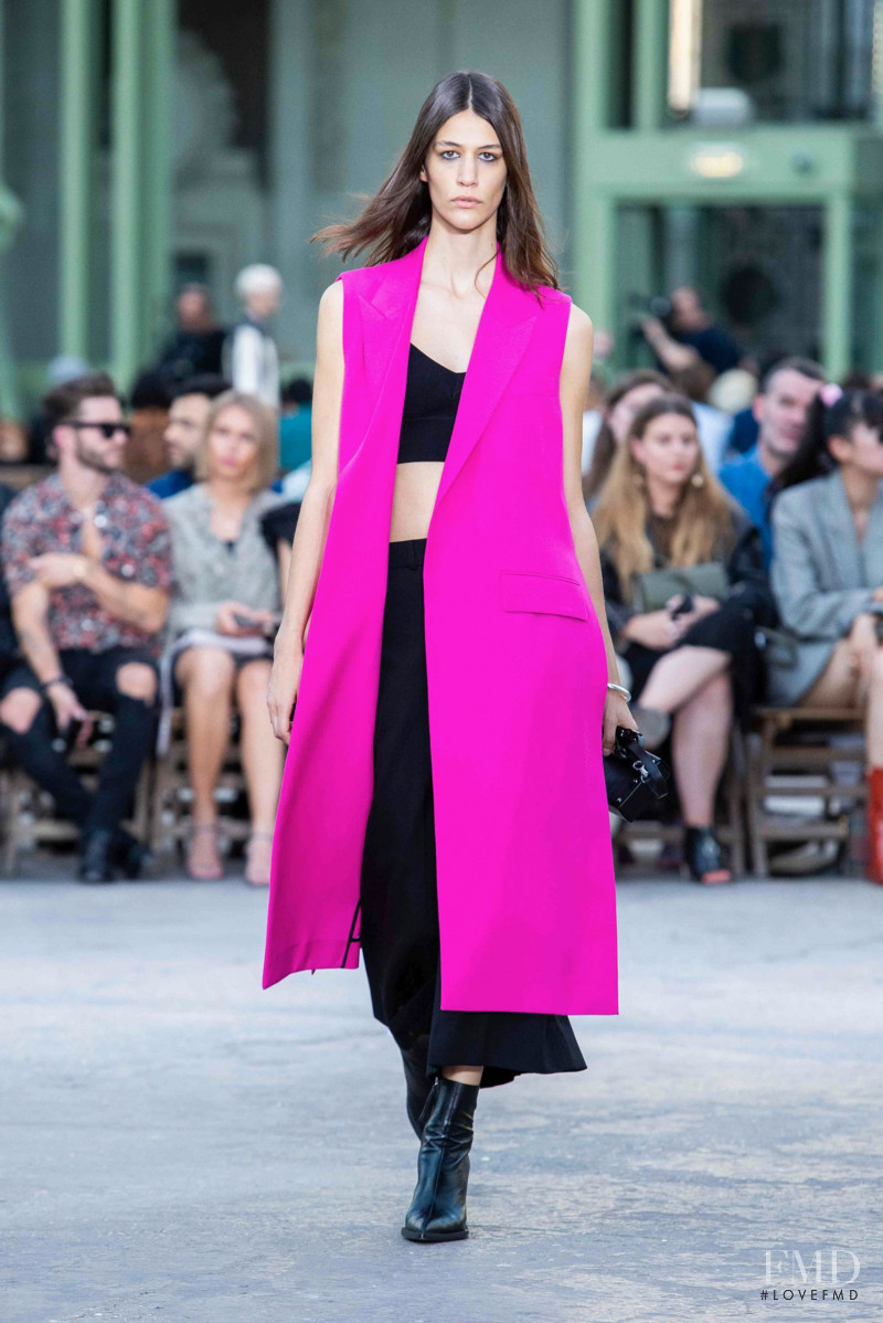 Pilar Boeris featured in  the AMI Alexandre Mattiussi fashion show for Spring/Summer 2020