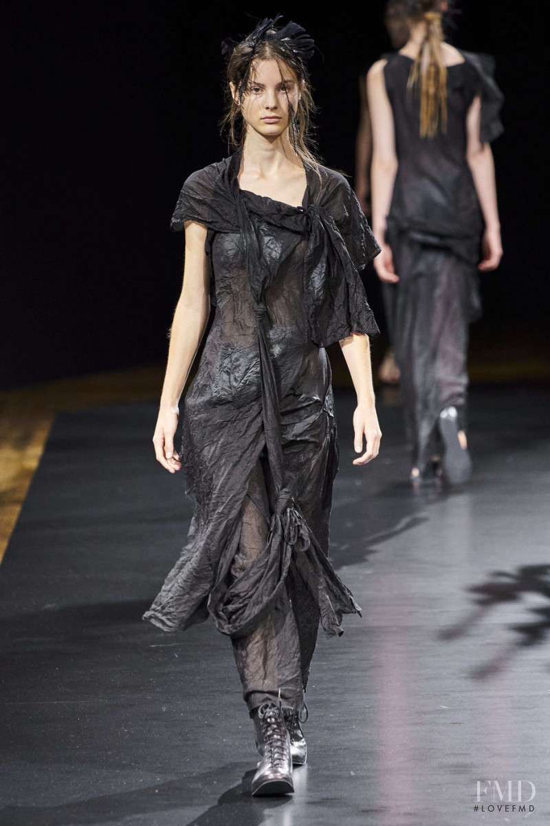 Yohji Yamamoto fashion show for Spring/Summer 2021