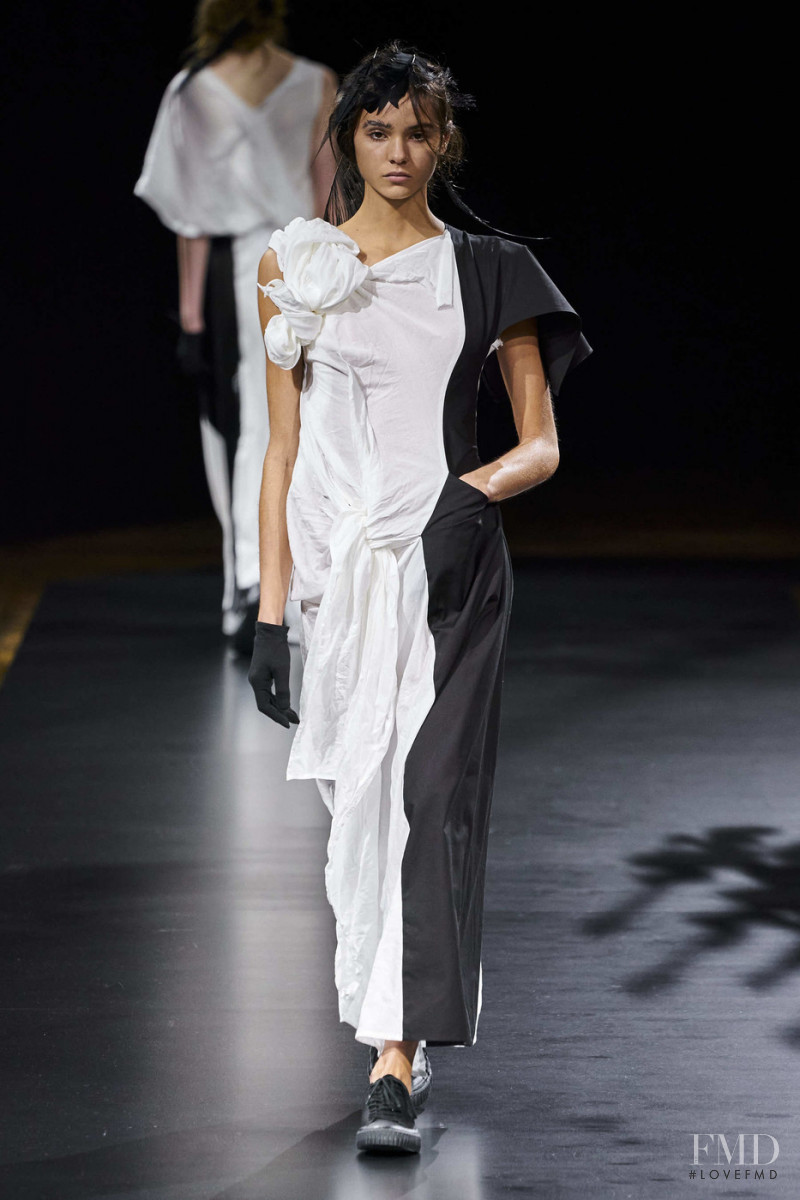 Yohji Yamamoto fashion show for Spring/Summer 2021