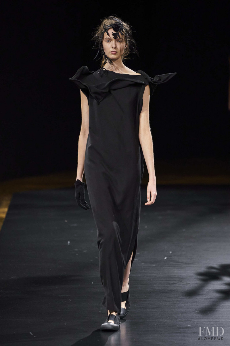 Yohji Yamamoto fashion show for Spring/Summer 2021