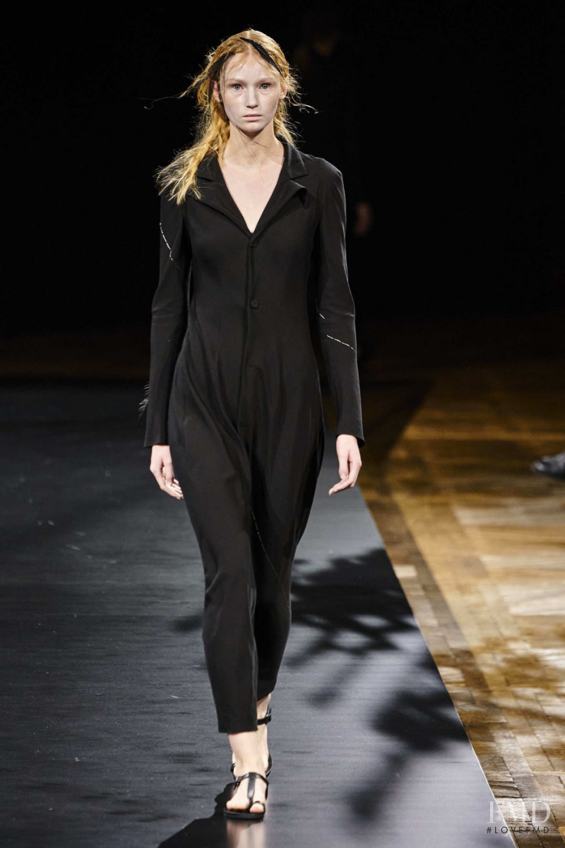 Yohji Yamamoto fashion show for Spring/Summer 2021