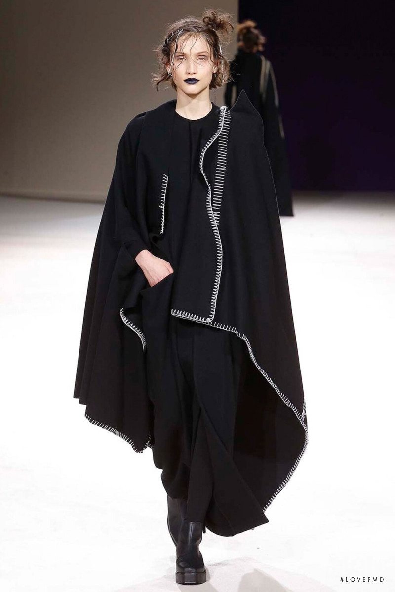 Yohji Yamamoto fashion show for Autumn/Winter 2019