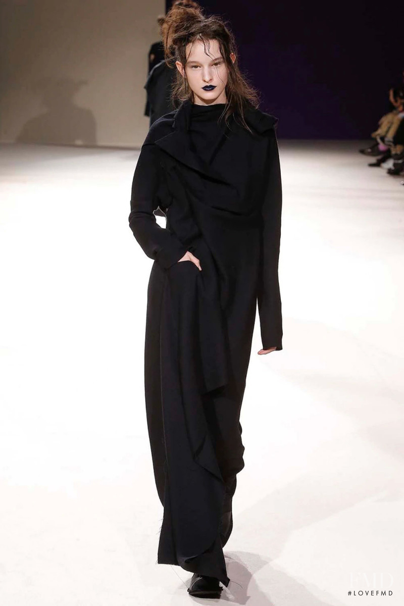 Yohji Yamamoto fashion show for Autumn/Winter 2019