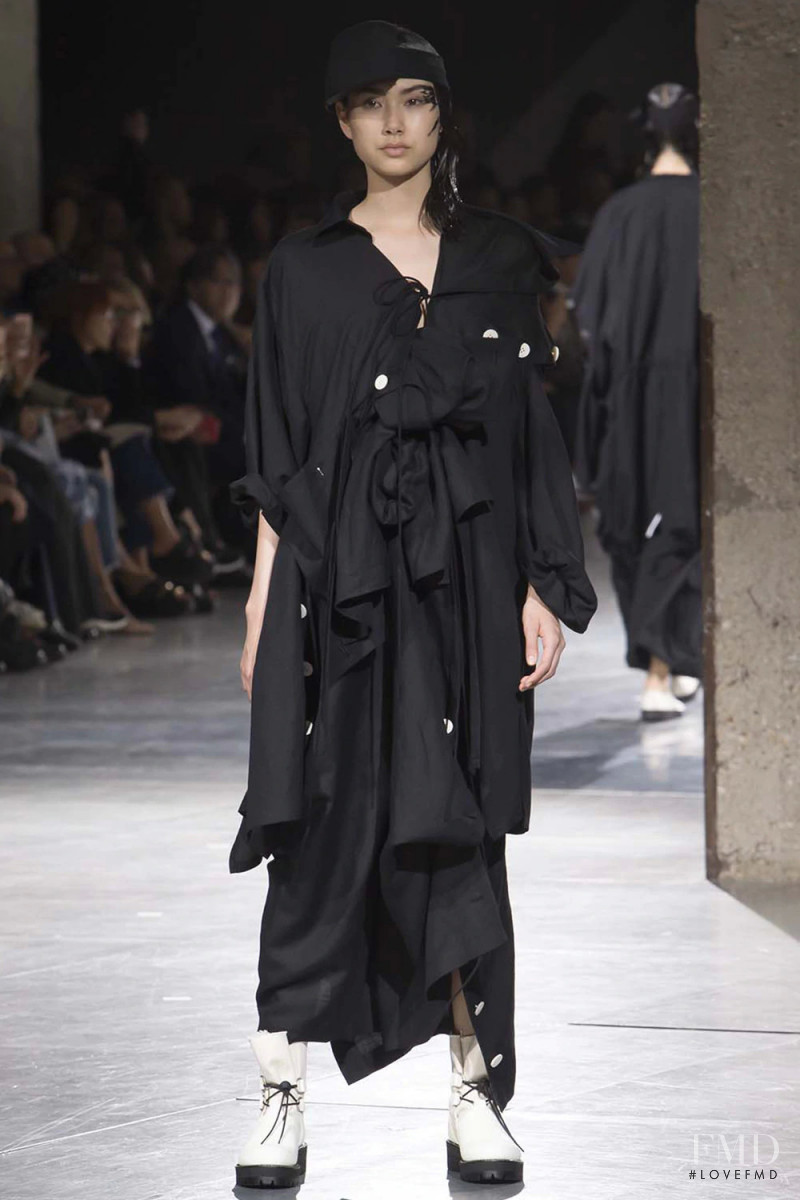 Yohji Yamamoto fashion show for Spring/Summer 2018